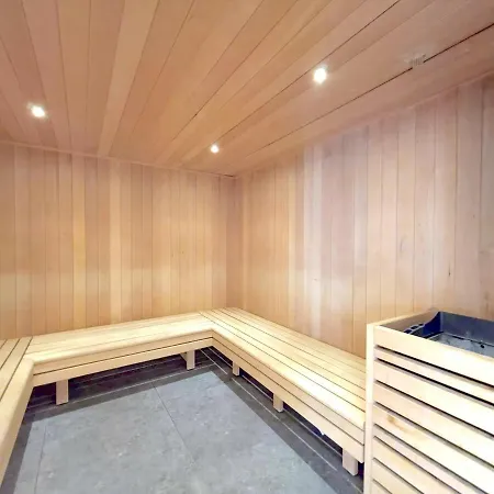 アパート T2 D'exception Avec Piscine Et - Parking Prive