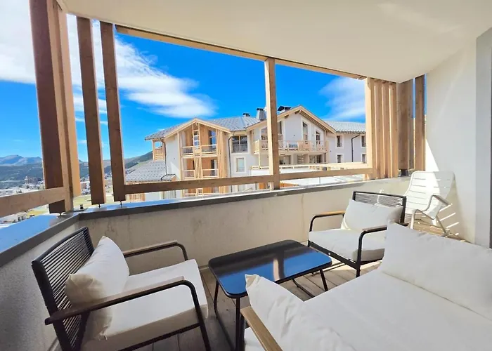 T2 D'exception Avec Piscine Et - Parking Prive *
