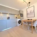T2 D'exception Avec Piscine Et - Parking Prive Apartman